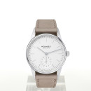 Orion 33 Weiss von Nomos Glashütte