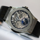 CLASSIC FUSION AEROFUSION MOONPHASE TITANIUM von Hublot