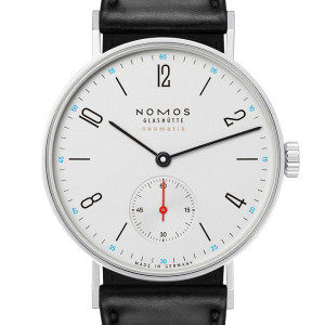 Tangente von Nomos Glashütte